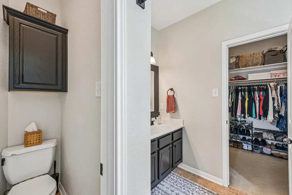 197 Bloomsbury Drive Kyle TX 78640