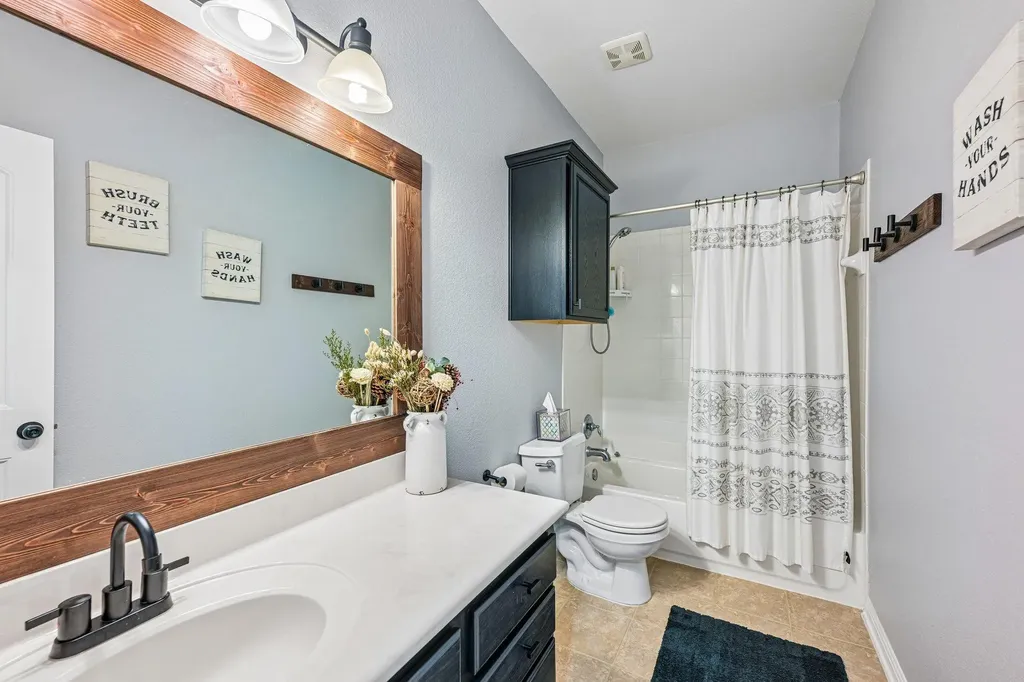 197 Bloomsbury Drive Kyle TX 78640