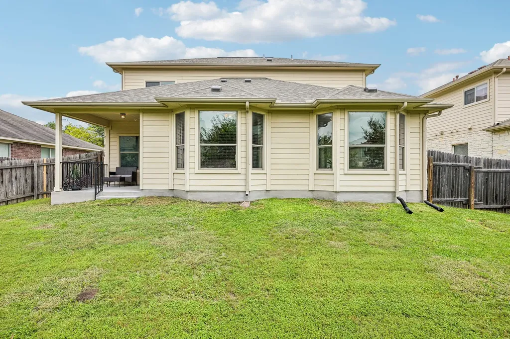197 Bloomsbury Drive Kyle TX 78640