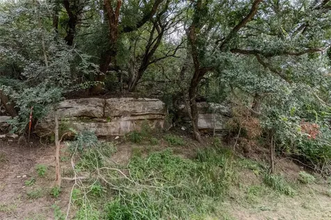 2212 N River Road Lampasas TX 76550