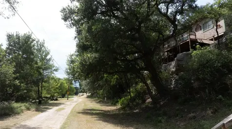 2212 N River Road Lampasas TX 76550