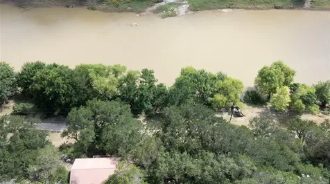 2212 N River Road Lampasas TX 76550