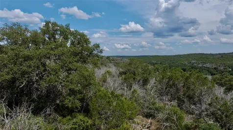 2212 N River Road Lampasas TX 76550