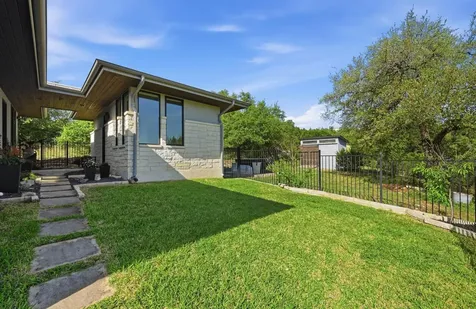 4608 Vista Estates Court Spicewood TX 78669