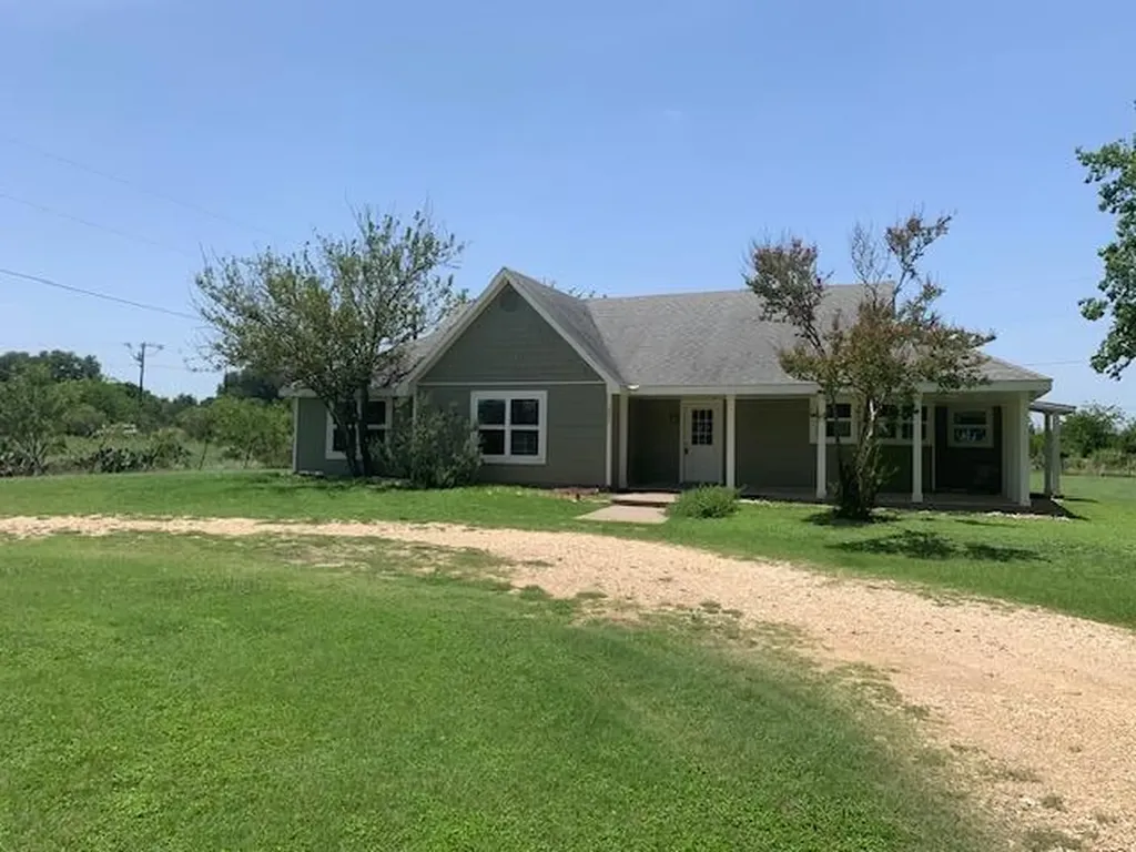 1501 & 1503 N Burleson Street Kyle TX 78640