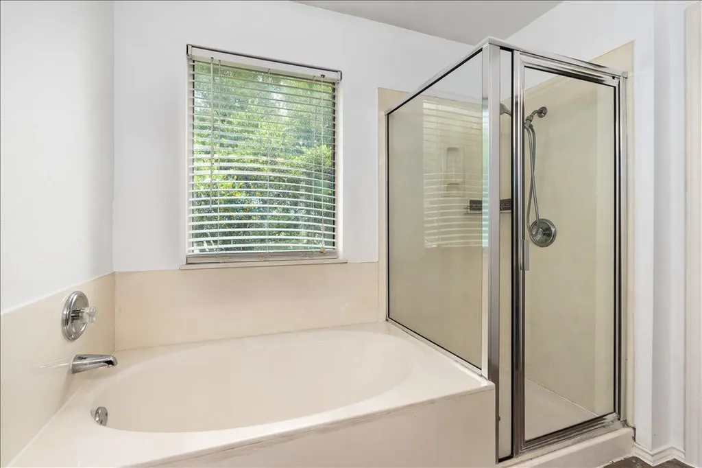 1704 Mcdowell Bend Leander TX 78641