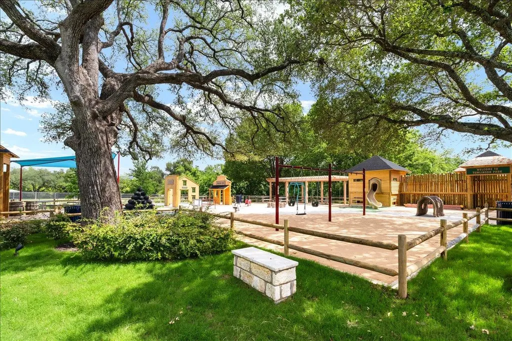 1704 Mcdowell Bend Leander TX 78641