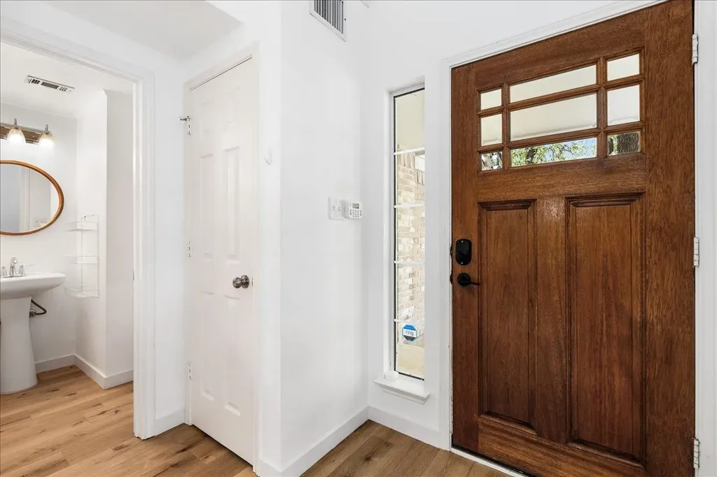 1704 Mcdowell Bend Leander TX 78641