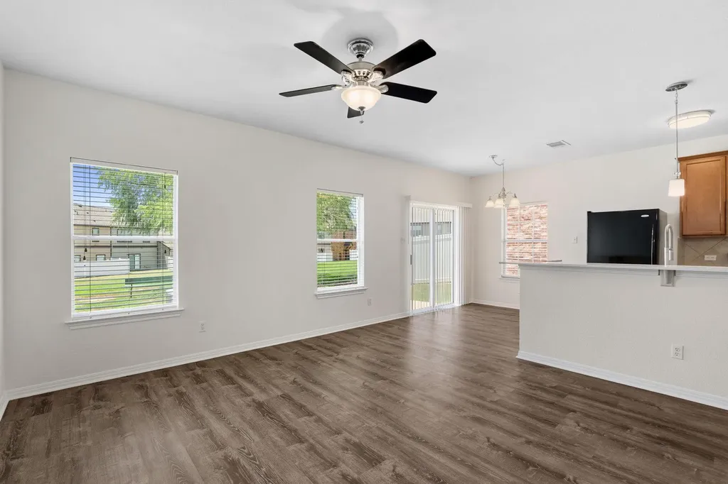 1900 Little Elm Trail Cedar Park TX 78613
