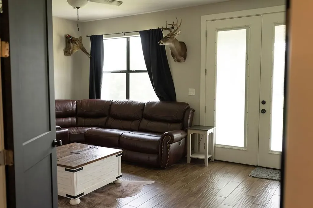 111 Powder Ridge Luling TX 78648