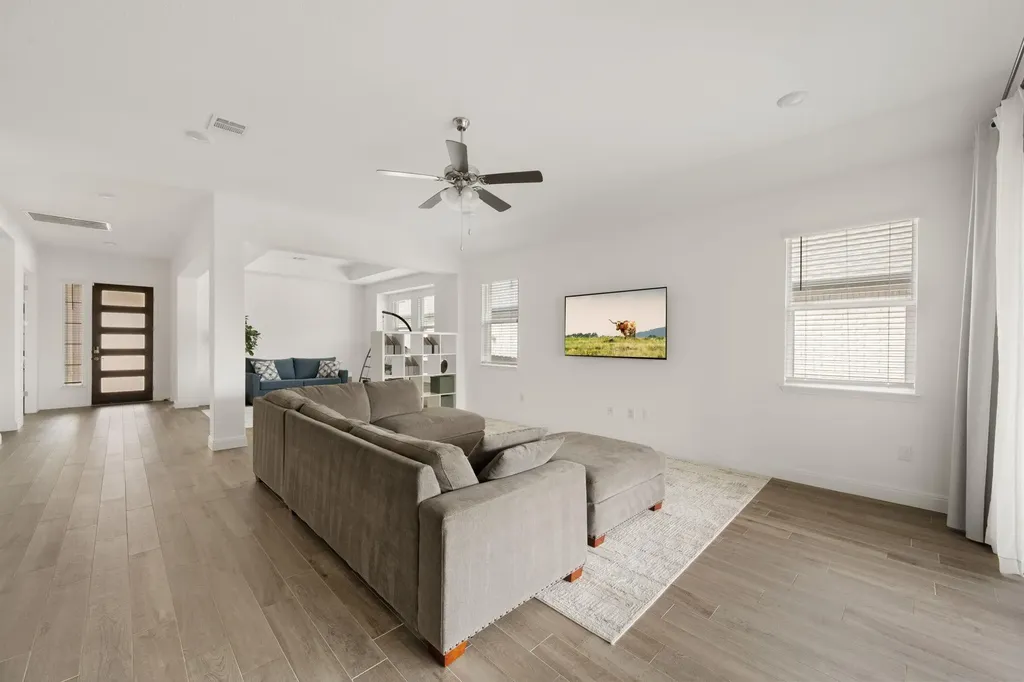 1621 Weavers Bend Georgetown TX 78628