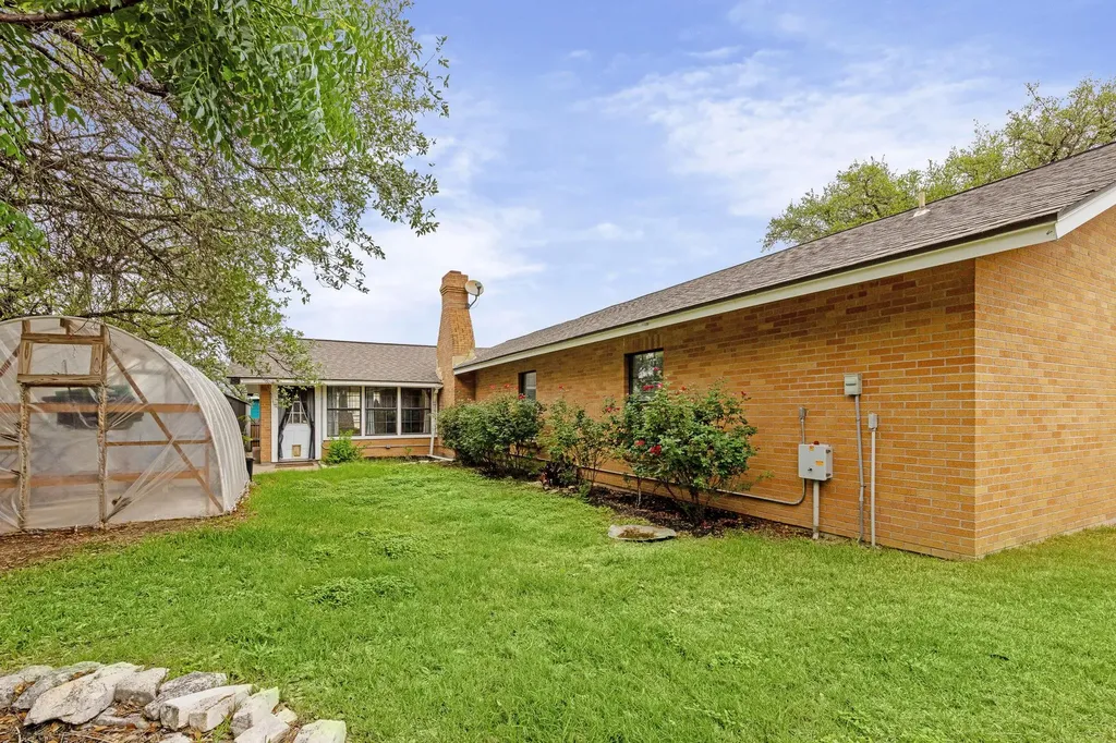 3704 Austin Cove Lago Vista TX 78645