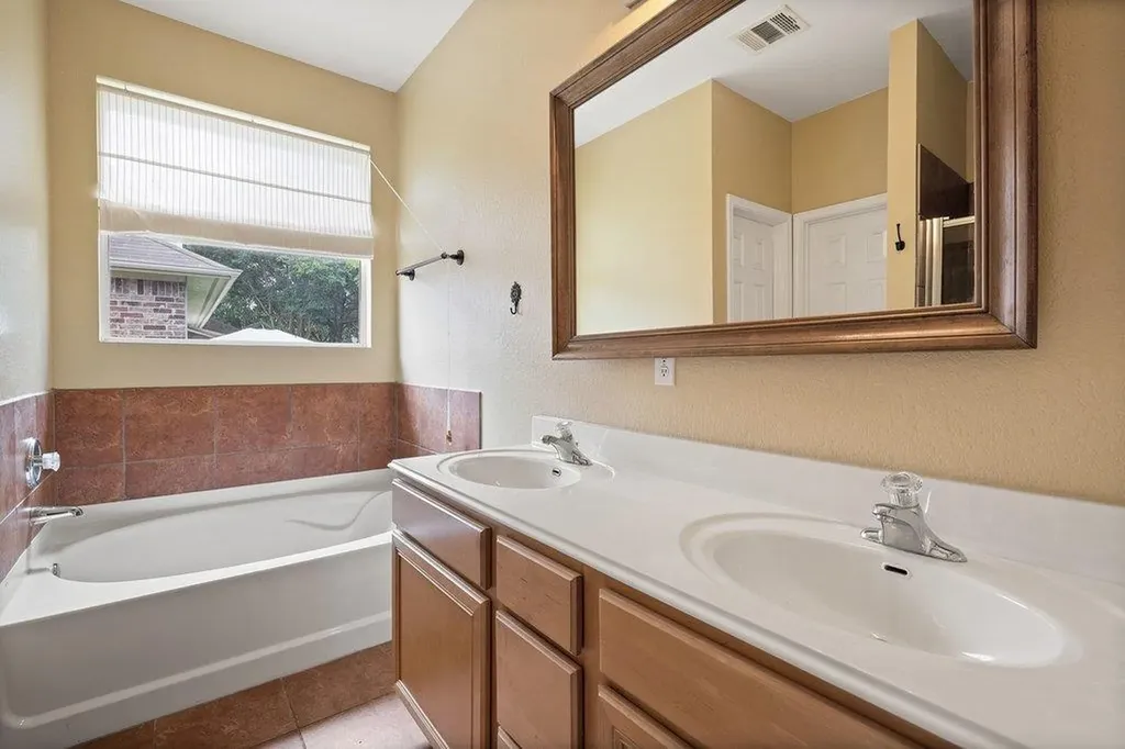 347 Spring Drive Kyle TX 78640