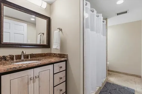 25207 Lake View Drive Spicewood TX 78669