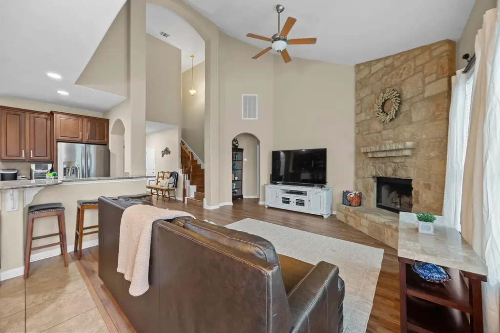 109 Glacier Cove Round Rock TX 78664