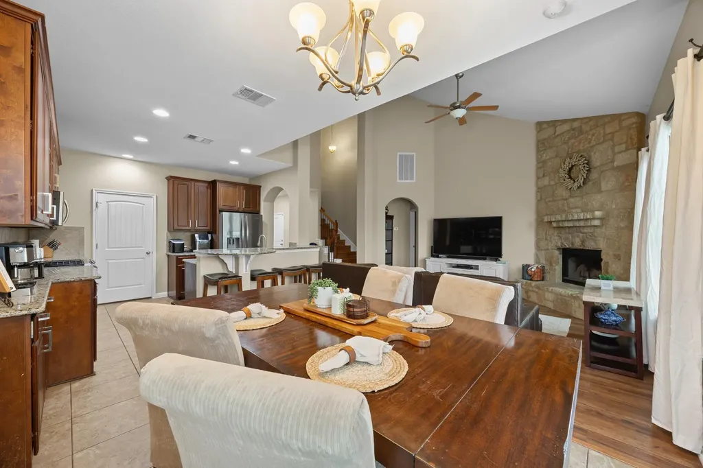 109 Glacier Cove Round Rock TX 78664