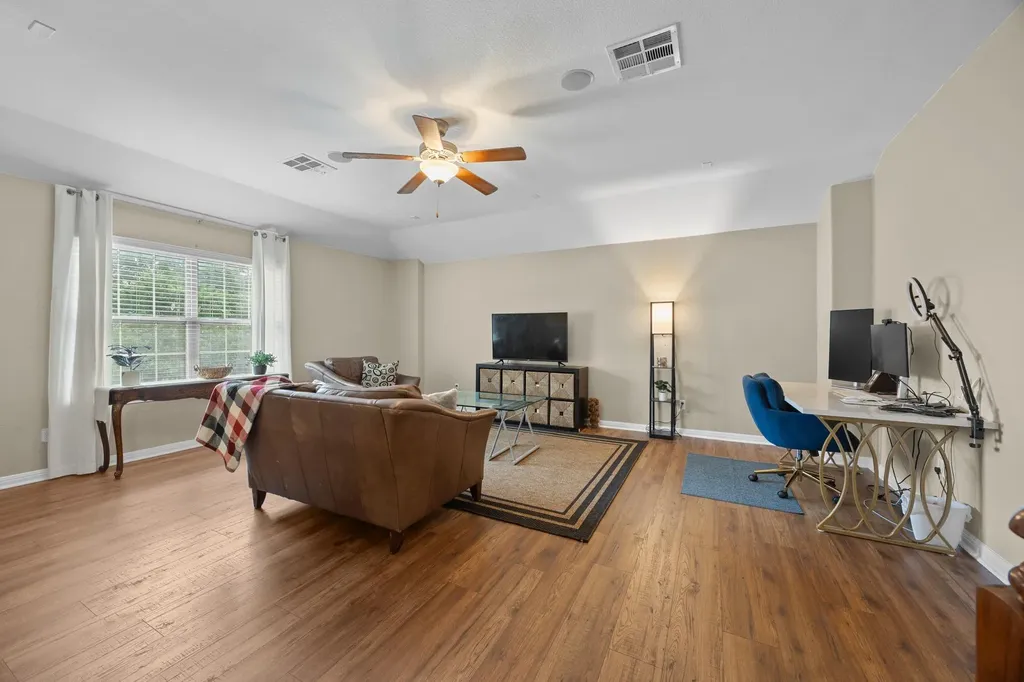 109 Glacier Cove Round Rock TX 78664