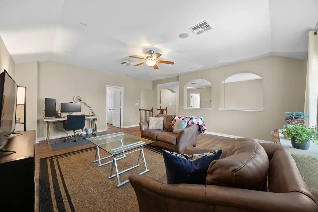 109 Glacier Cove Round Rock TX 78664