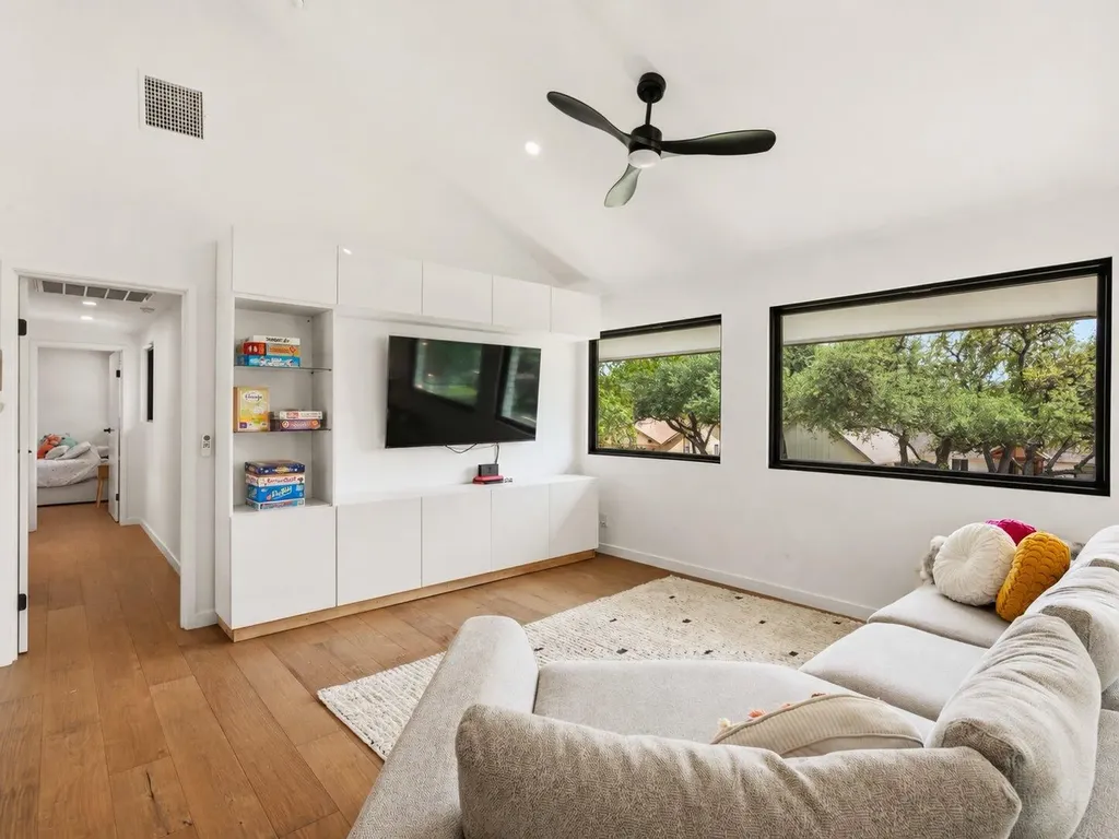 4502 Mountain Path Drive Austin TX 78759