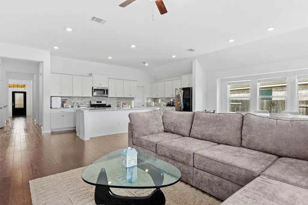157 Venti Cove Georgetown TX 78628
