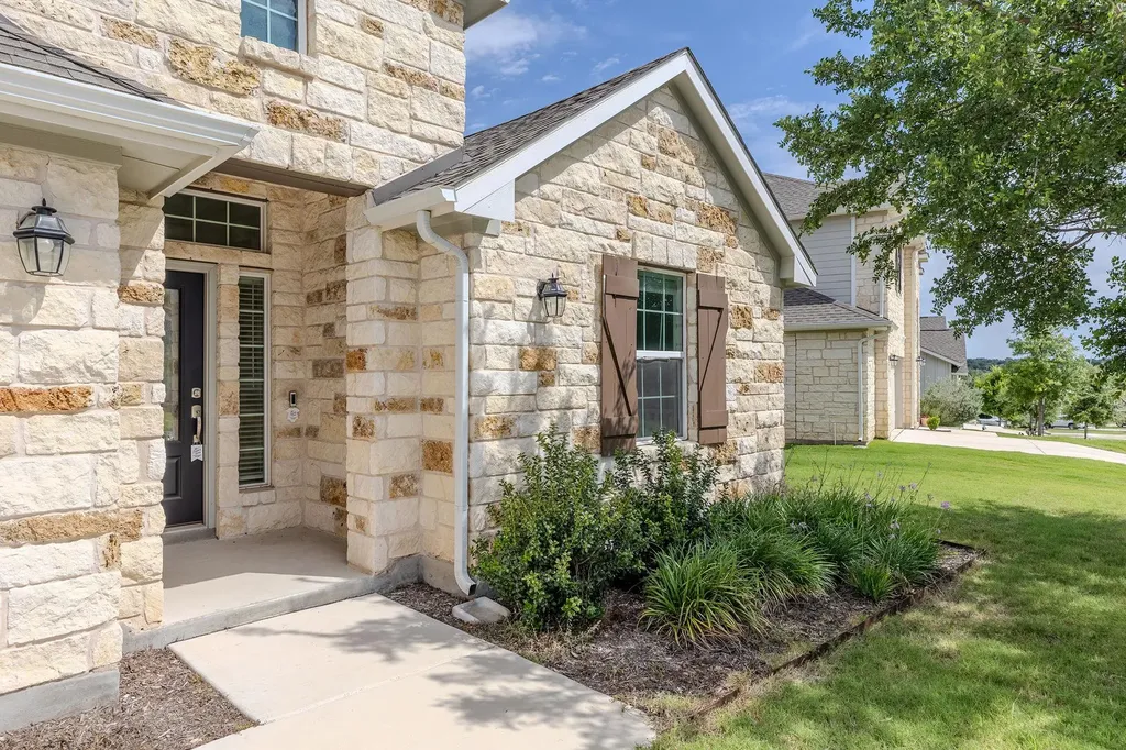157 Venti Cove Georgetown TX 78628
