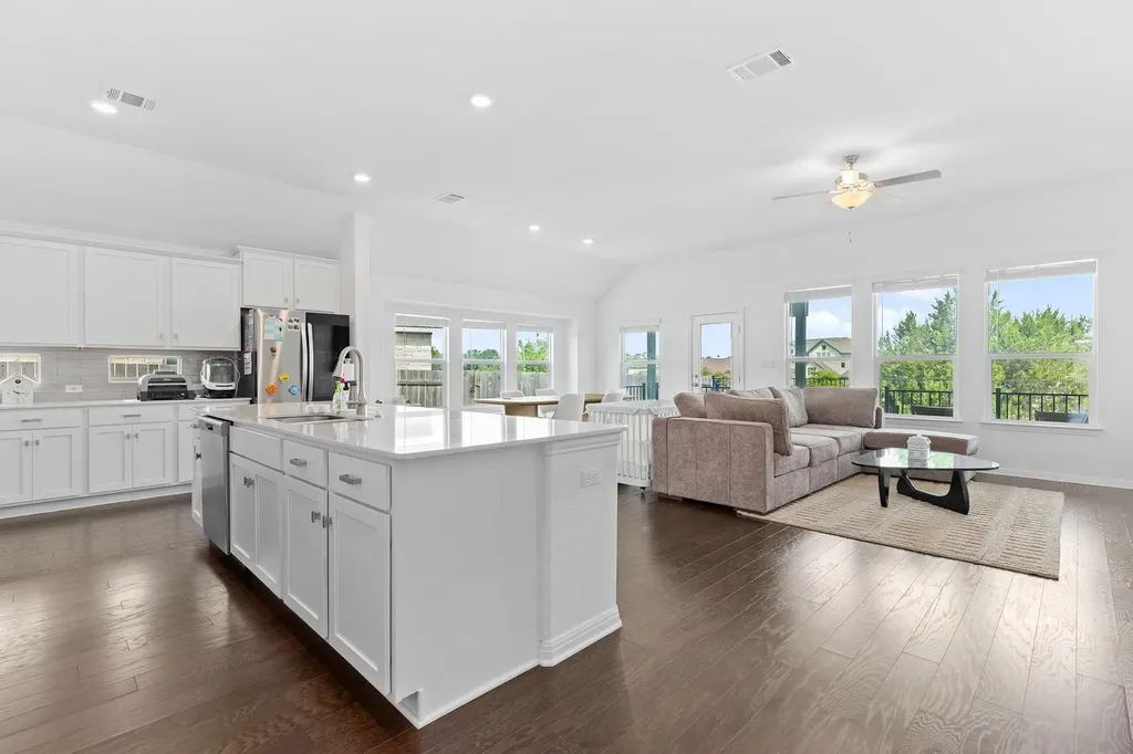 157 Venti Cove Georgetown TX 78628