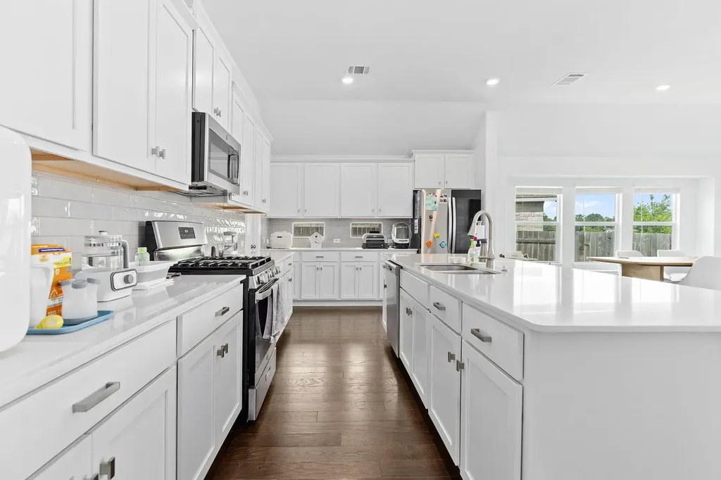 157 Venti Cove Georgetown TX 78628