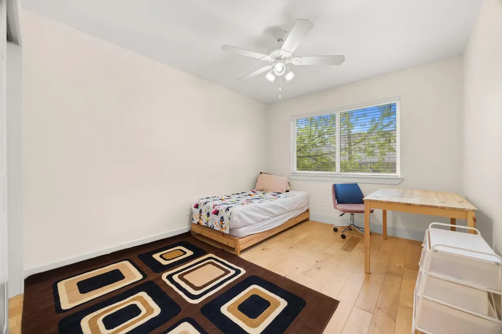 909 Reinli Street Austin TX 78751