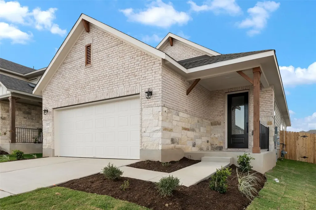 157 Clover Bend Liberty Hill TX 78642