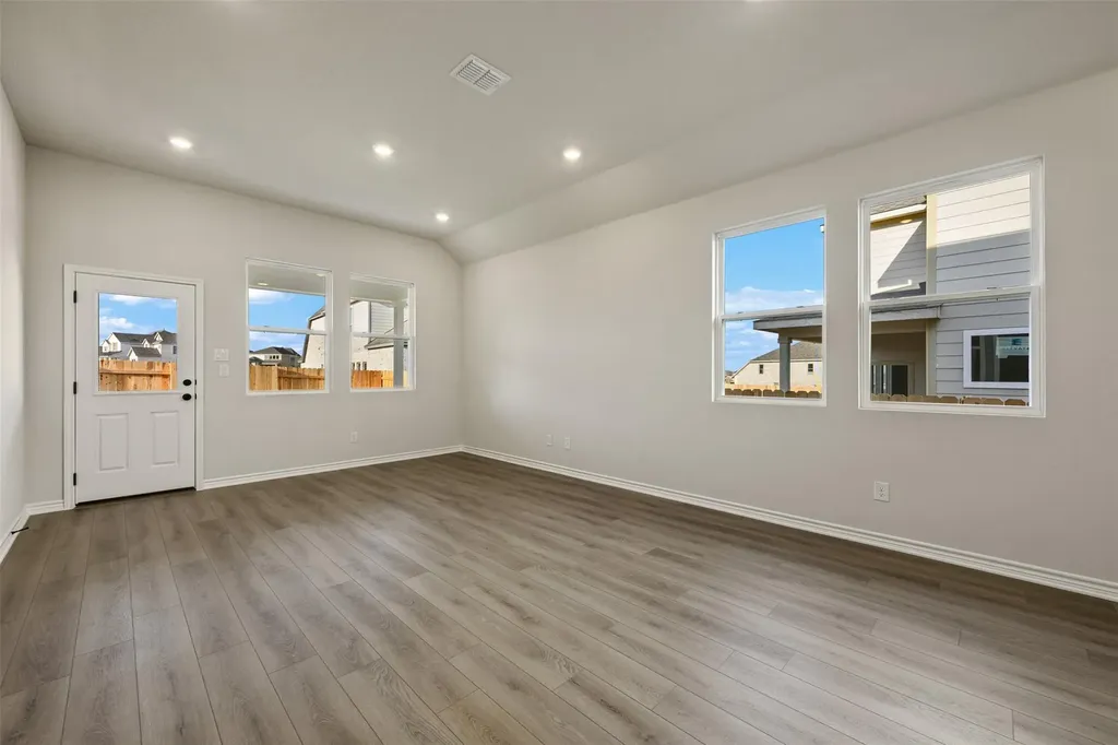 157 Clover Bend Liberty Hill TX 78642