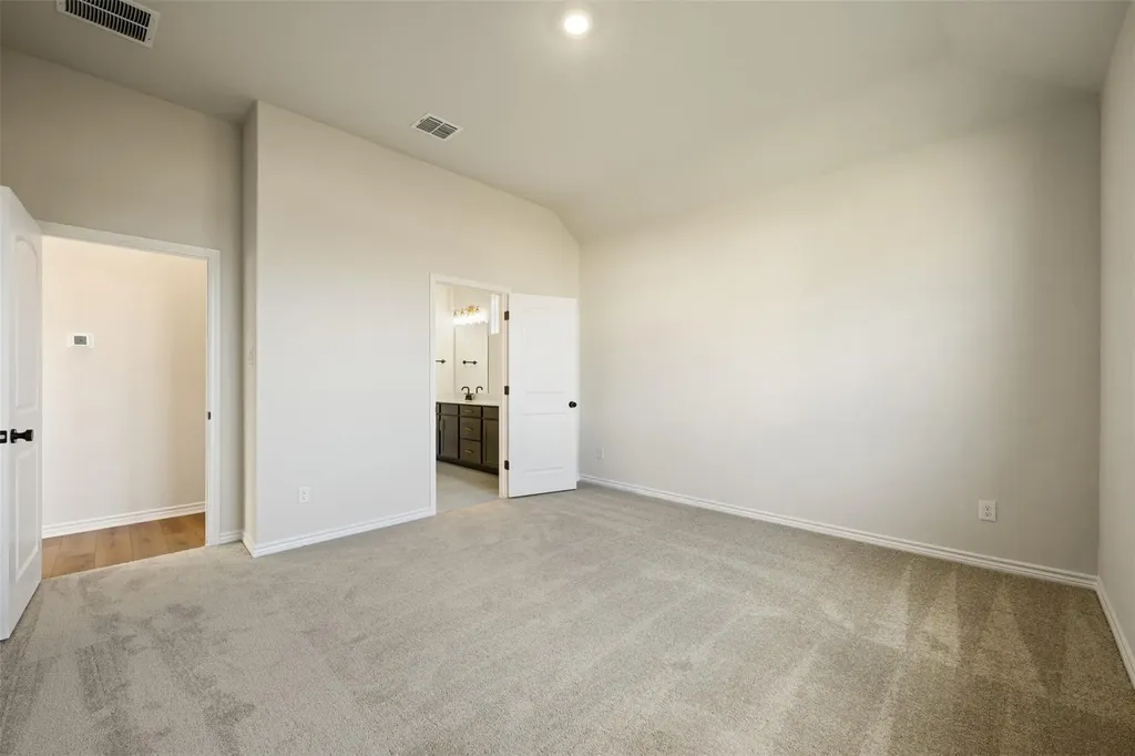 157 Clover Bend Liberty Hill TX 78642