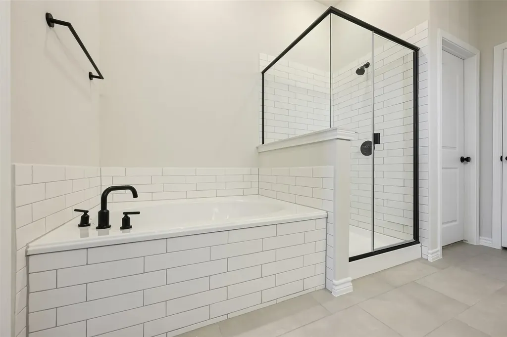157 Clover Bend Liberty Hill TX 78642