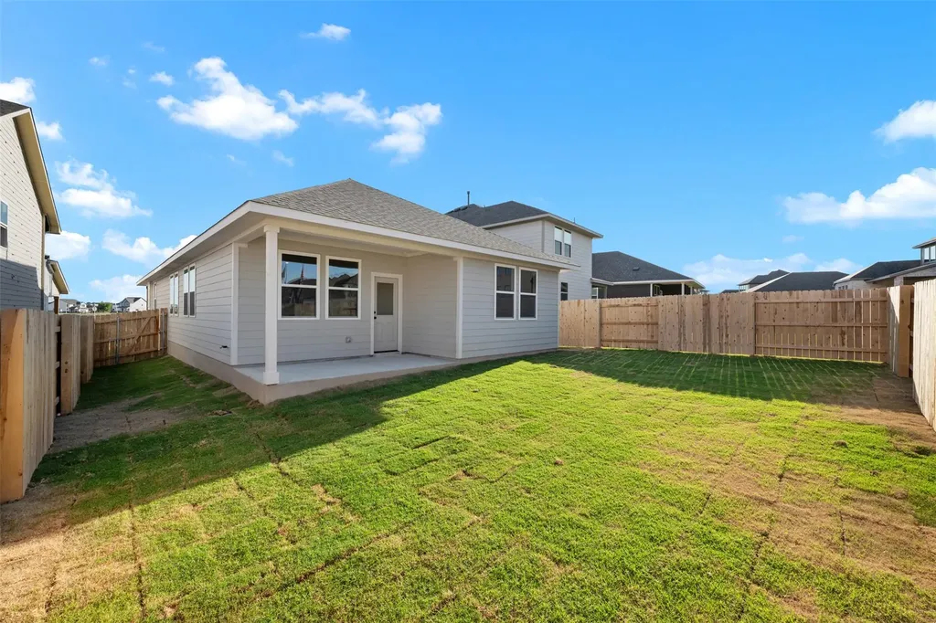 157 Clover Bend Liberty Hill TX 78642