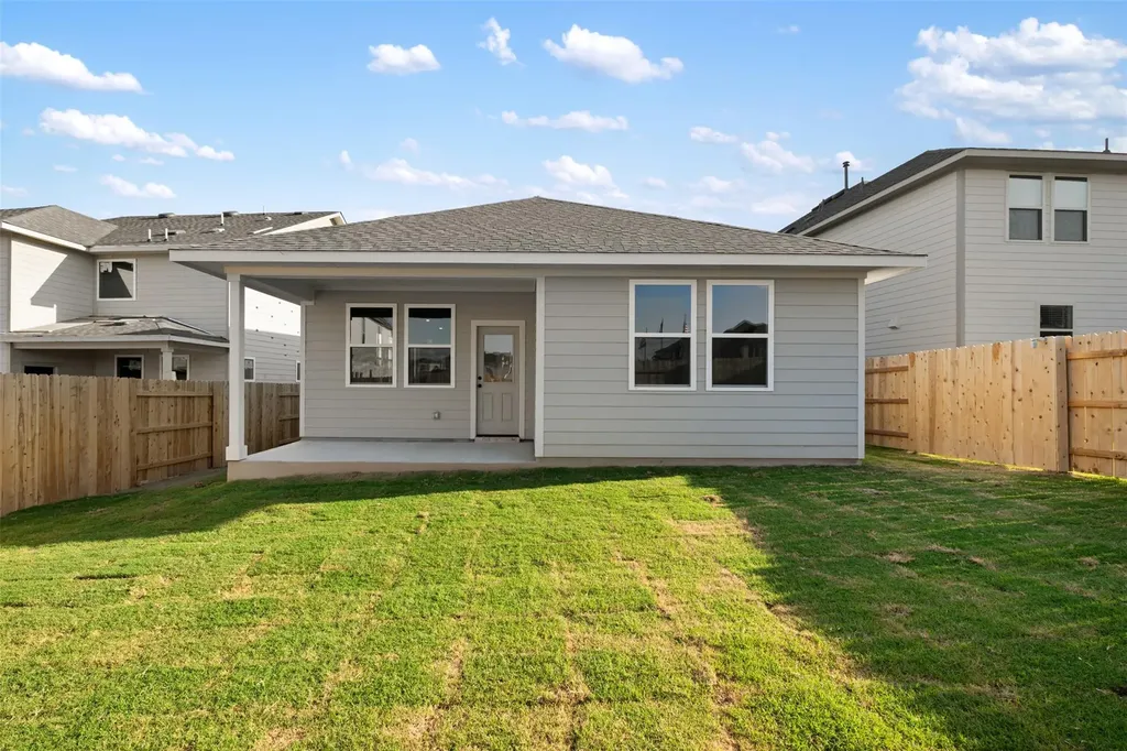 157 Clover Bend Liberty Hill TX 78642