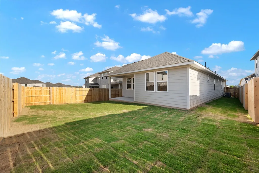 157 Clover Bend Liberty Hill TX 78642