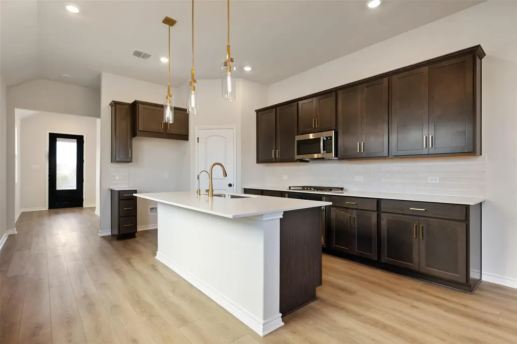157 Clover Bend Liberty Hill TX 78642