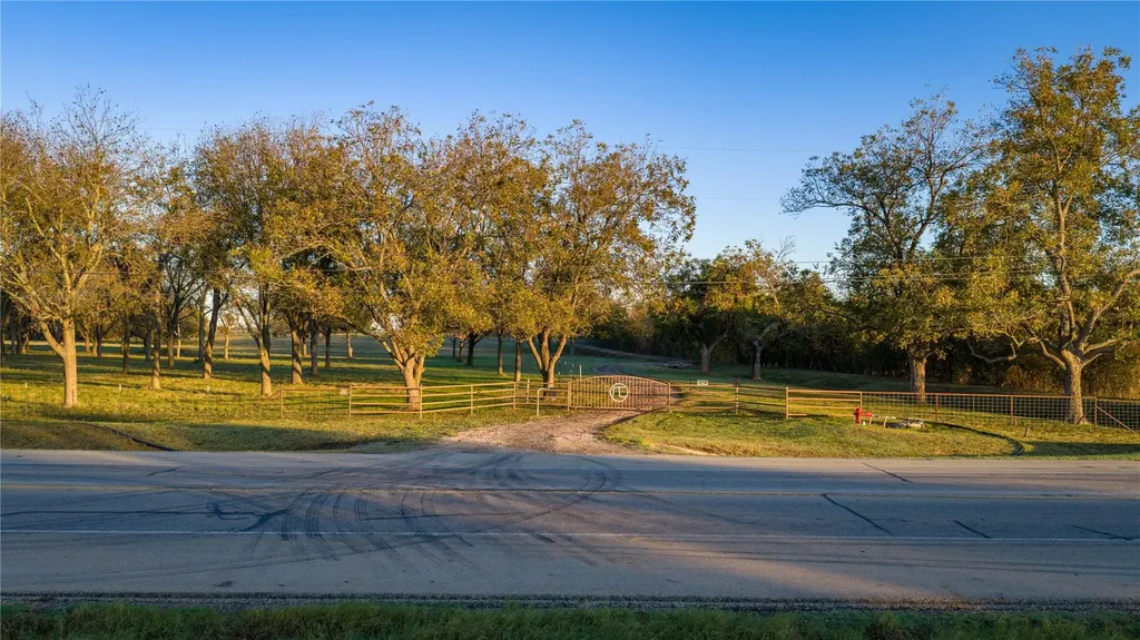 8323 E State Highway 29 Georgetown TX 78626