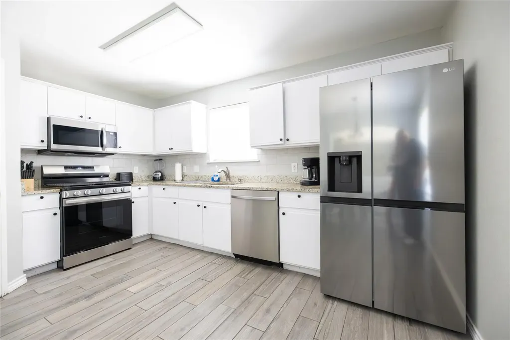1526 Lorson Loop Round Rock TX 78665