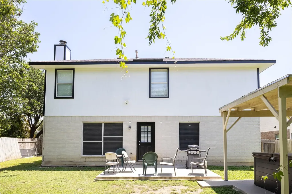 1526 Lorson Loop Round Rock TX 78665