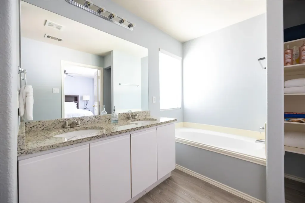 1526 Lorson Loop Round Rock TX 78665