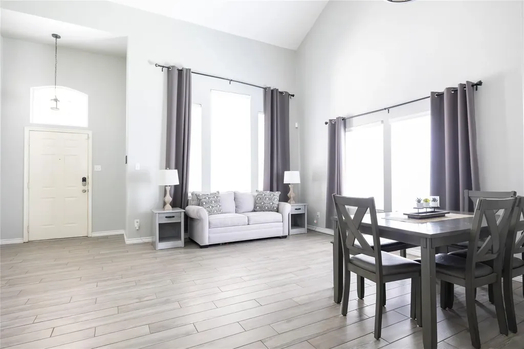 1526 Lorson Loop Round Rock TX 78665