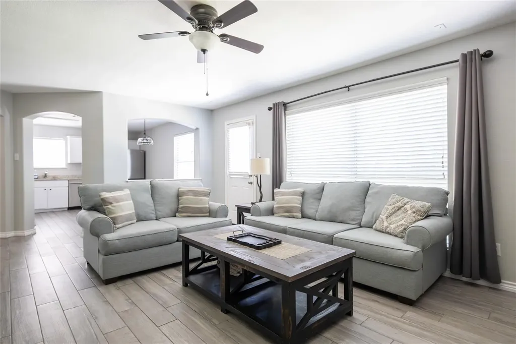 1526 Lorson Loop Round Rock TX 78665