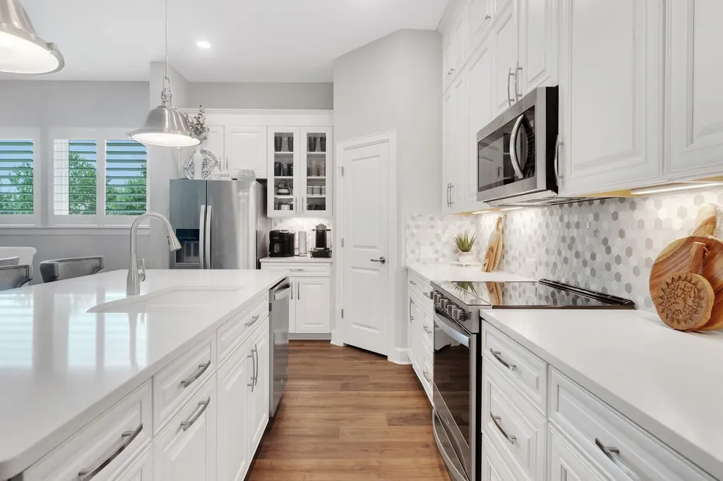 121 Monterey Oak Trail Georgetown TX 78628