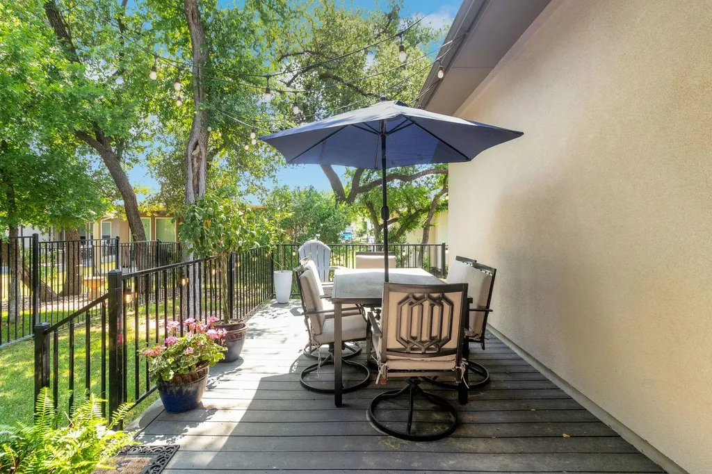 121 Monterey Oak Trail Georgetown TX 78628