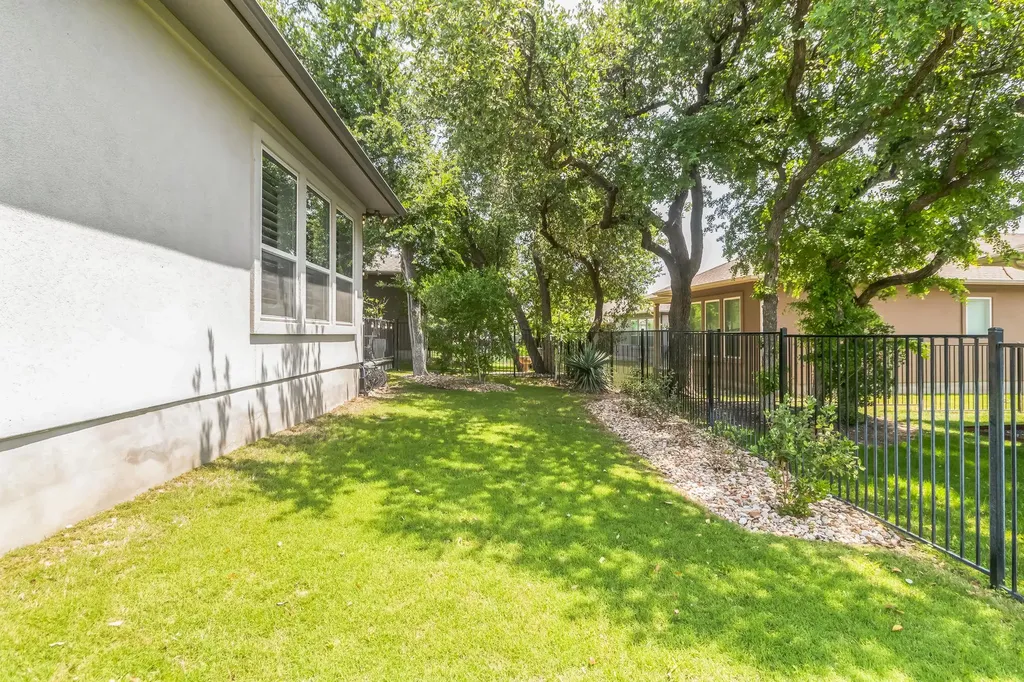 121 Monterey Oak Trail Georgetown TX 78628
