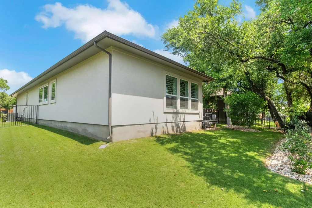 121 Monterey Oak Trail Georgetown TX 78628