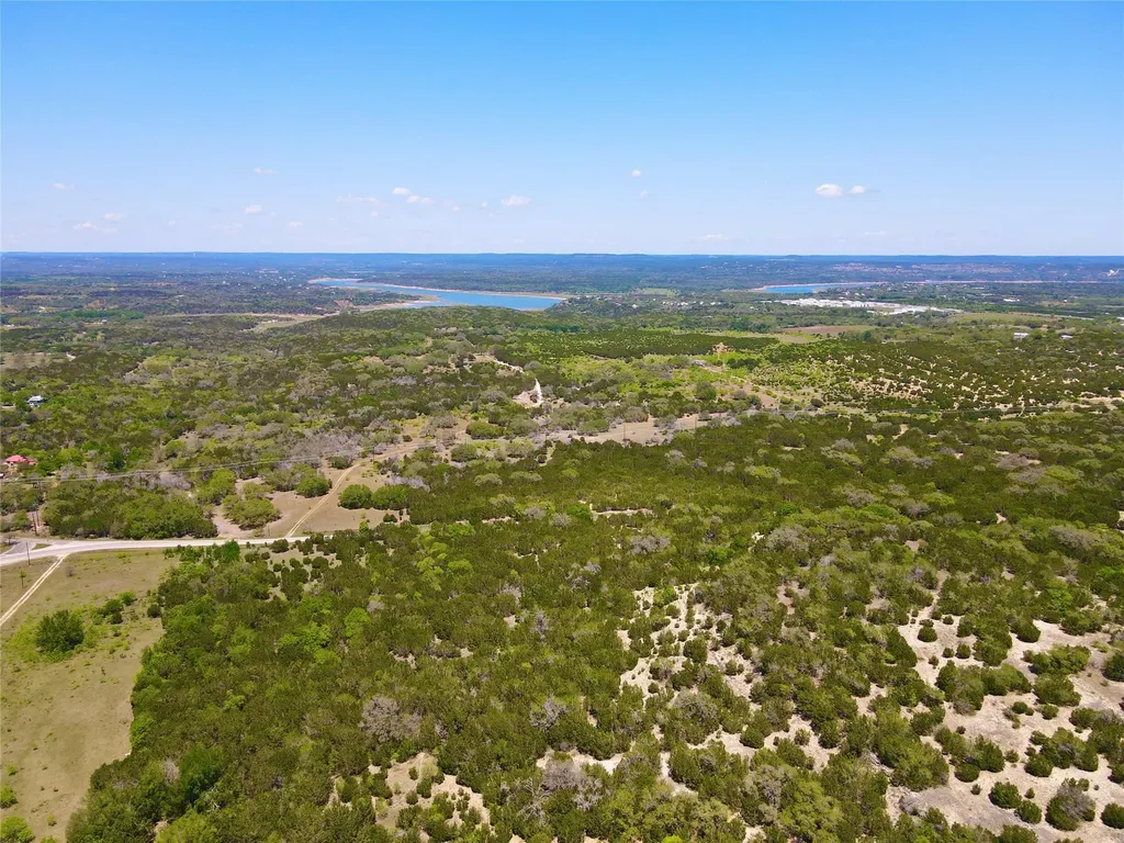 9939 County Road 404 Spicewood TX 78669