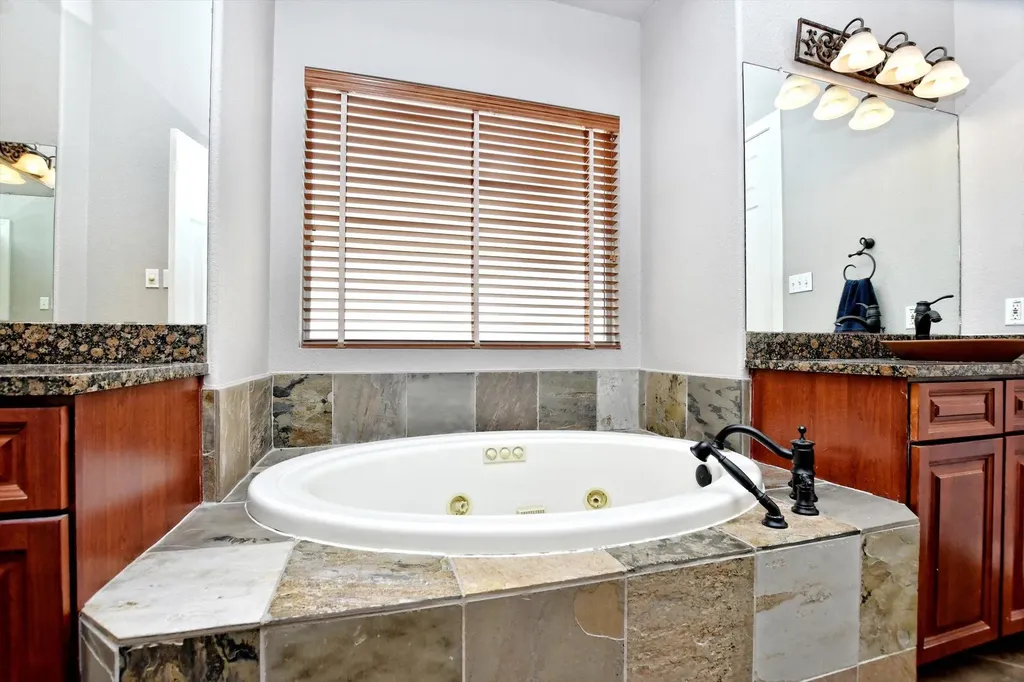 10532 Medinah Greens Drive Austin TX 78717