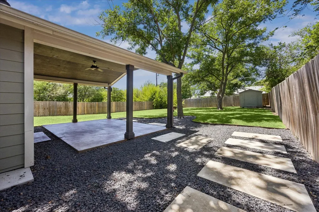 5304 Basswood Lane Austin TX 78723