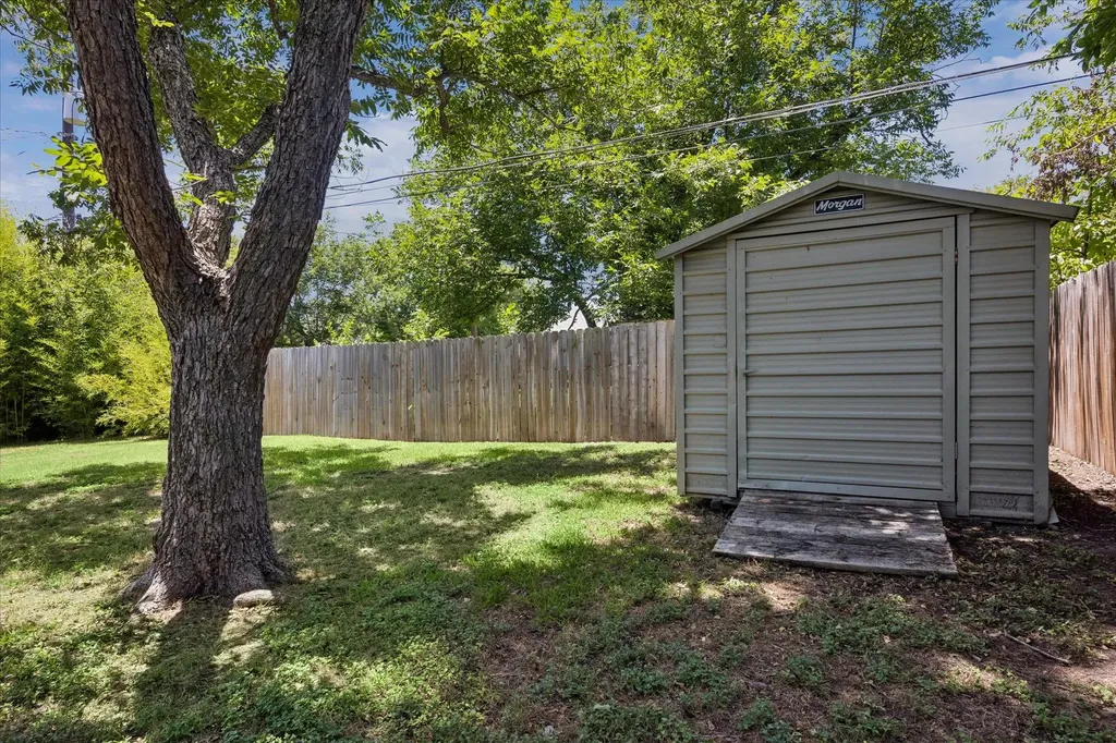 5304 Basswood Lane Austin TX 78723